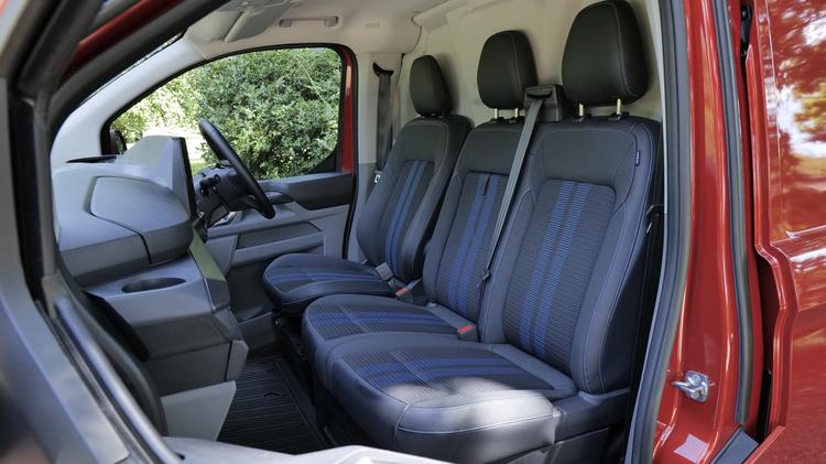 FORD E-TRANSIT CUSTOM 320 L2 ELECTRIC RWD 210kW 65kWh H1 Van MS-RT Auto